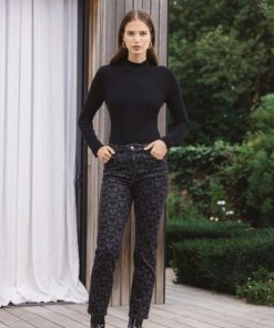 Rivermeadowrobes.shop8d042fe2c0 2