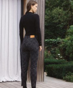 Rivermeadowrobes.shop8d042fe2c0 5