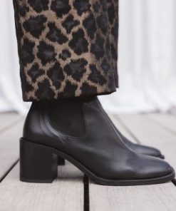 Rivermeadowrobes.shopaaa6a38ffd 2