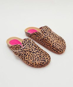 Rivermeadowrobes.shopb190019746 3