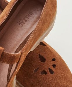 Rivermeadowrobes.shopb2f0ffd2e6 3