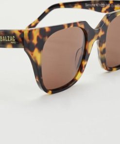 Rivermeadowrobes.shopb53e13c82e 3