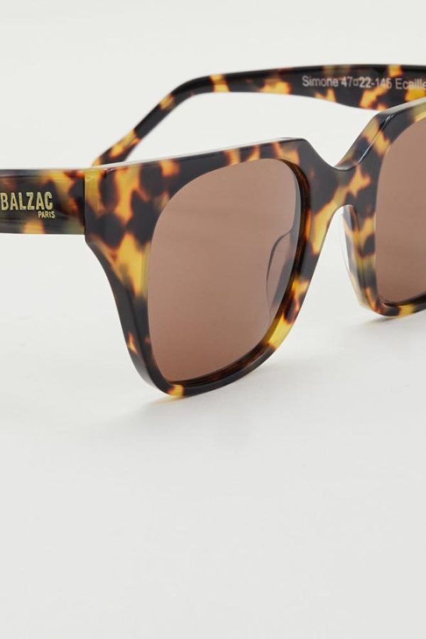 Rivermeadowrobes.shopb53e13c82e 3