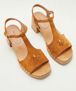 Rivermeadowrobes.shopb58e7f763b 5