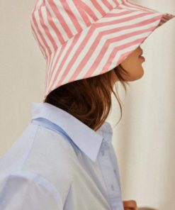 Rivermeadowrobes.shopbad773c404 5