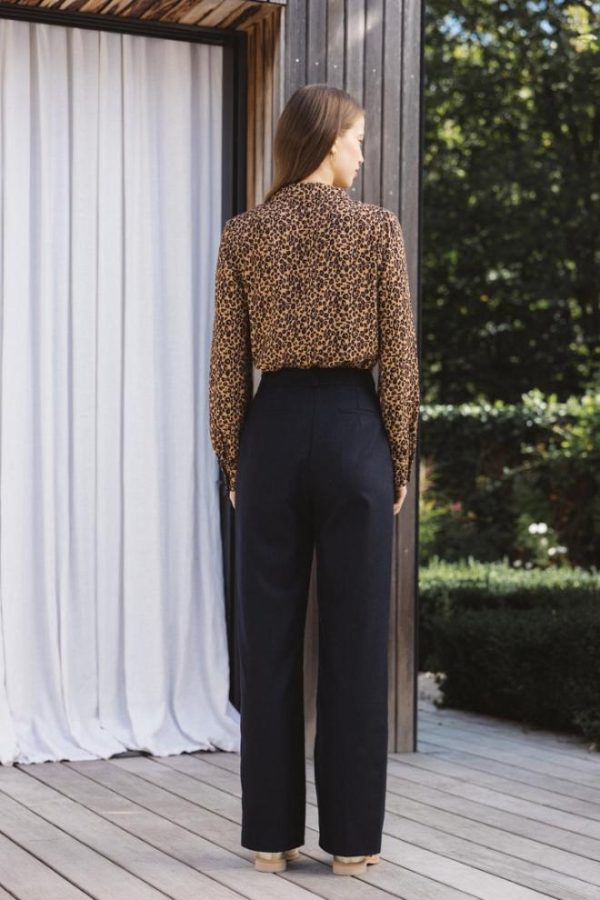 Rivermeadowrobes.shopc99d24e2d8 5