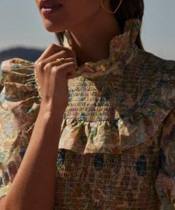 Rivermeadowrobes.shopd97f81bb06 5