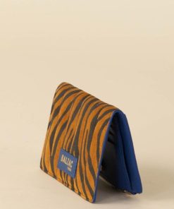 Rivermeadowrobes.shope8911c1977 3