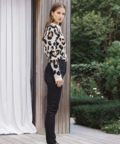 Rivermeadowrobes.shopfd2ae3e32f 3