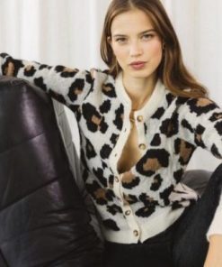 Rivermeadowrobes.shopfd2ae3e32f 4