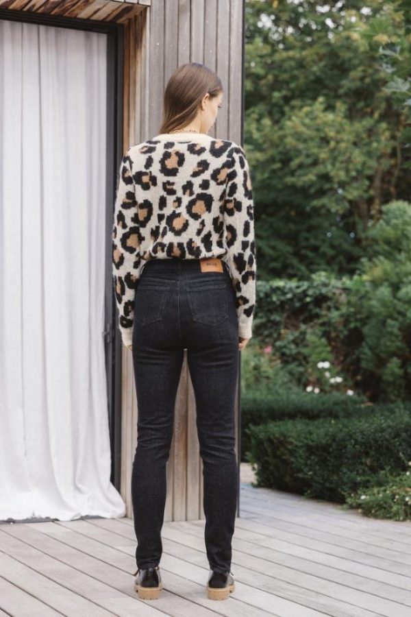 Rivermeadowrobes.shopfd2ae3e32f 5